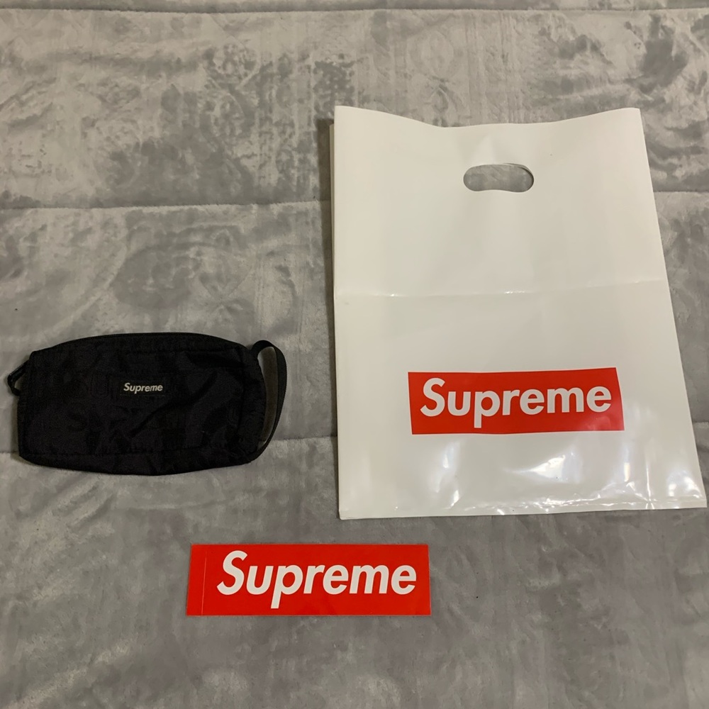 Supreme Organizer Pouch Black SS19 : Used